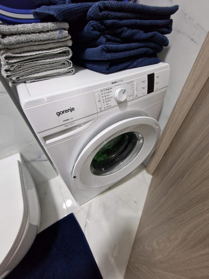 Square Studio Тузла Екстериор снимка